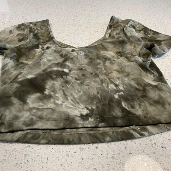 Lululemon align t-shirt in diamond dye light sage medium olive - Picture 3 of 6